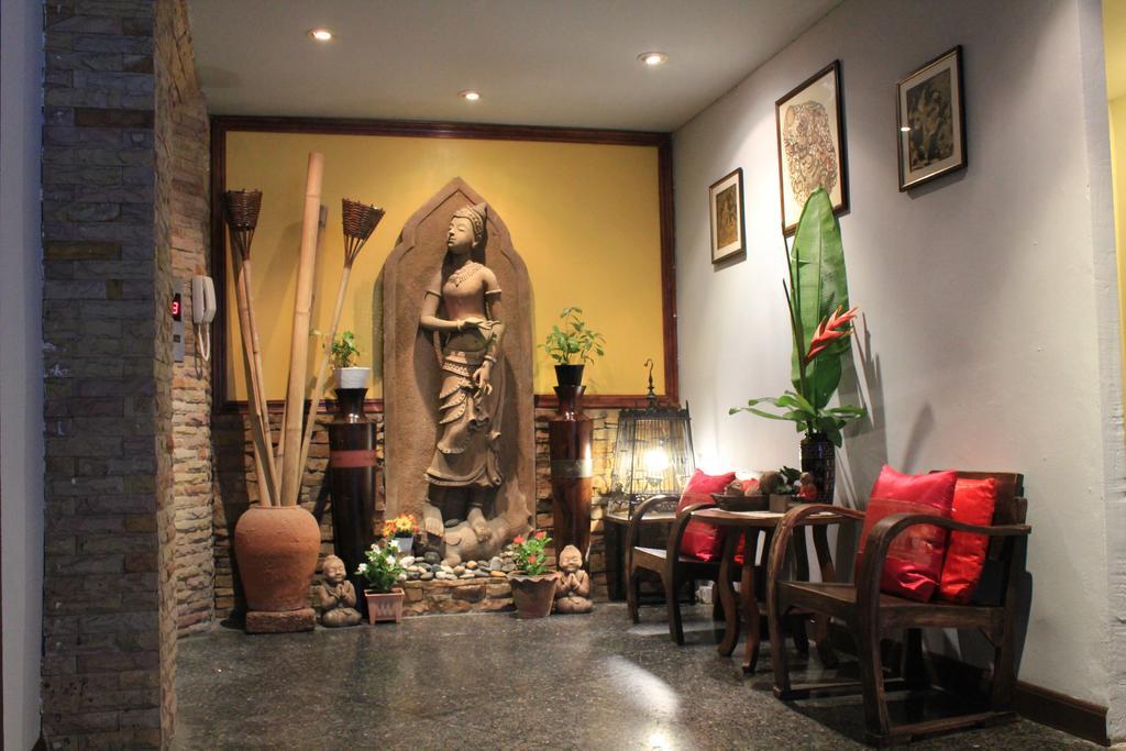 Mook Anda Hotel Phuket Exterior photo