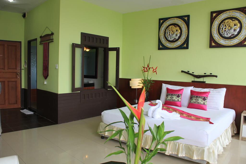 Mook Anda Hotel Phuket Exterior photo