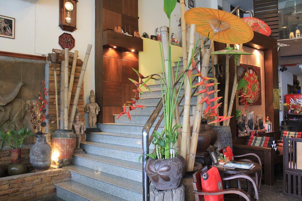 Mook Anda Hotel Phuket Exterior photo