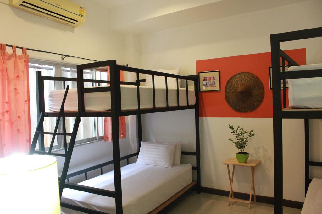 Mook Anda Hotel Phuket Exterior photo