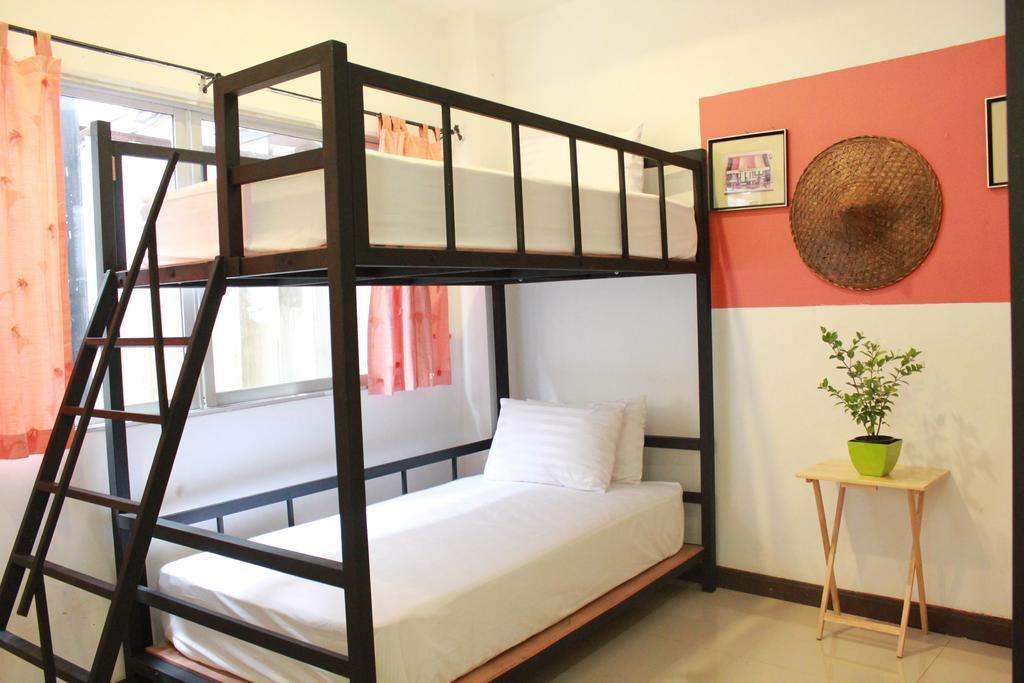 Mook Anda Hotel Phuket Exterior photo