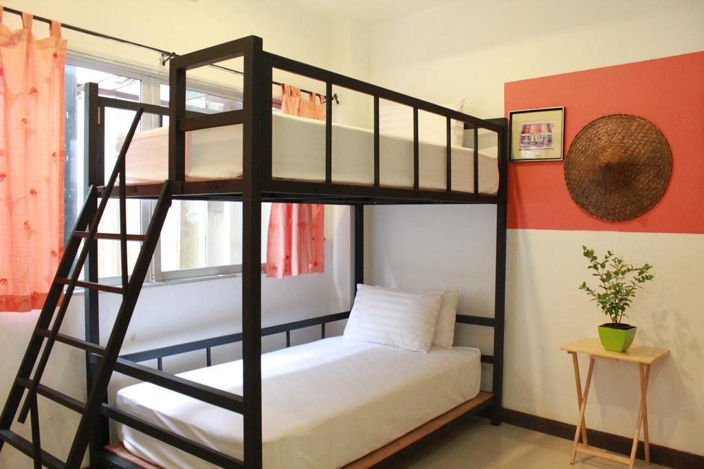 Mook Anda Hotel Phuket Exterior photo