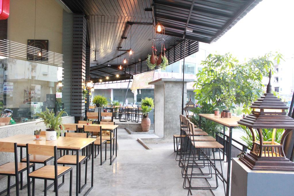 Mook Anda Hotel Phuket Exterior photo